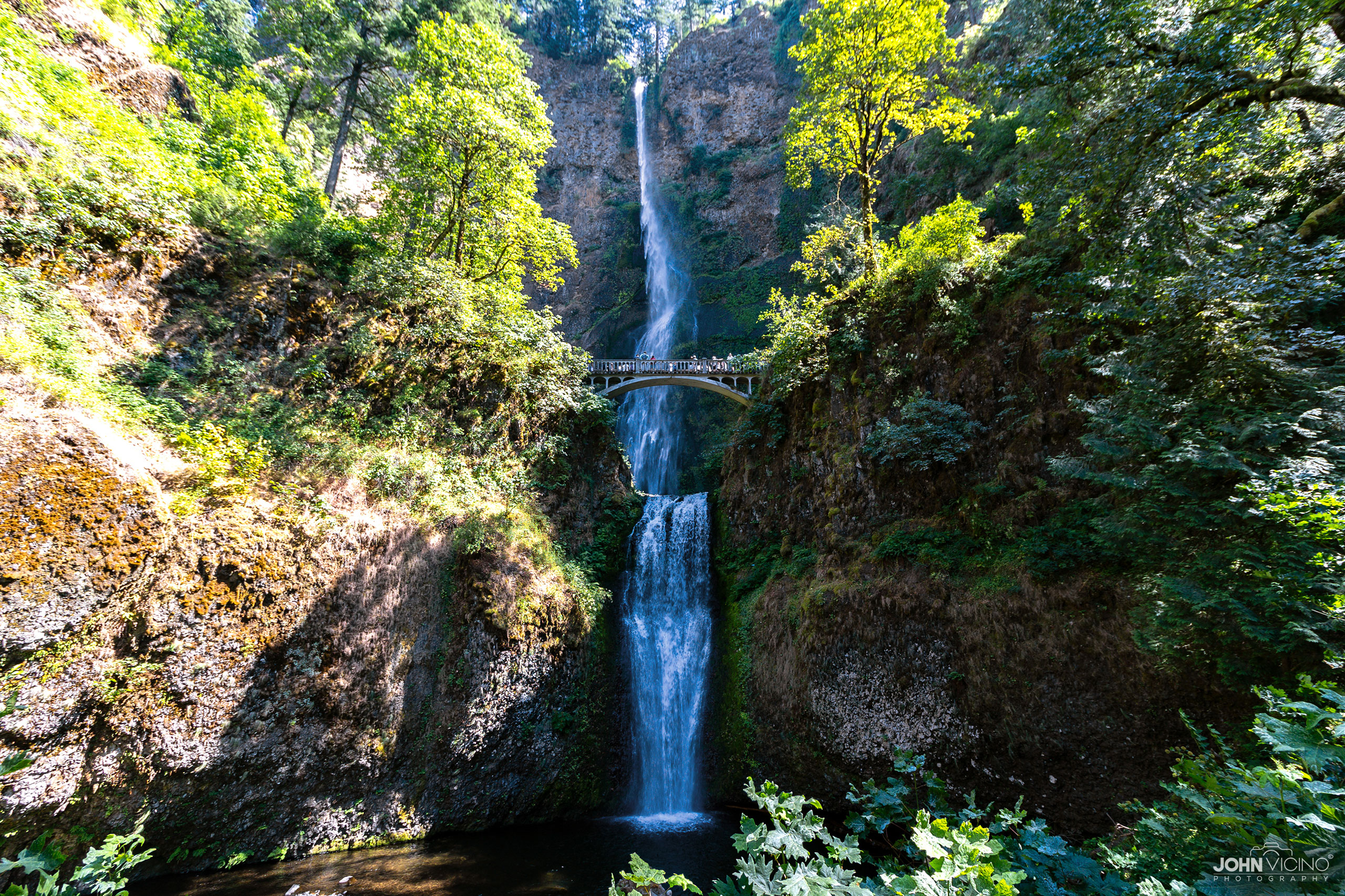 Landmark Photography  |  Outdoor Photography  |  Multnomah Falls | Waterfall Photography